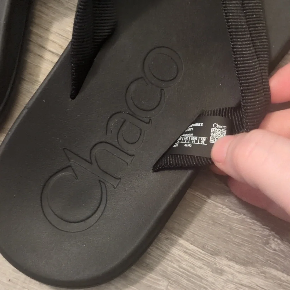 Chaco chillos flip tube size 8